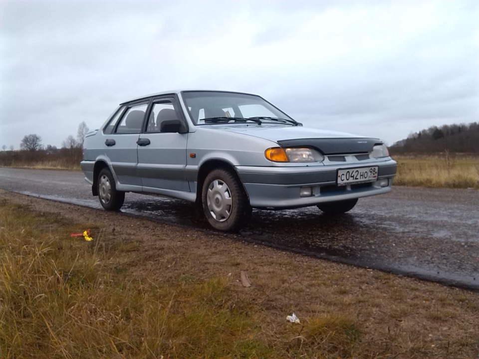 Lada samara 2115 фото