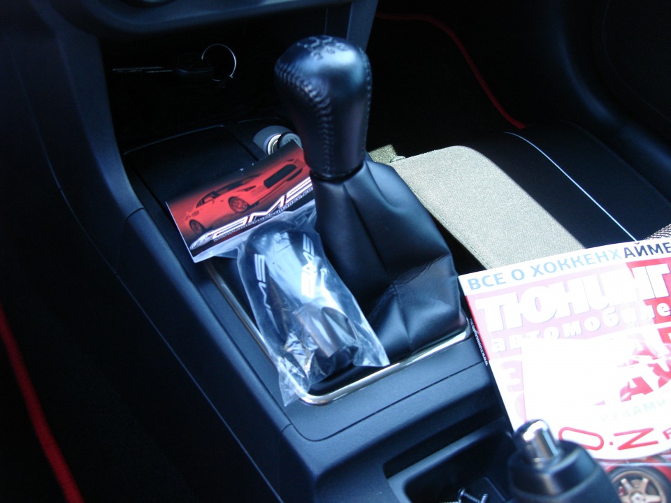 Ams Shift Knob & Muteki SR35 — Mitsubishi Lancer X, 2 л., 2008 года тюнинг DRIVE2