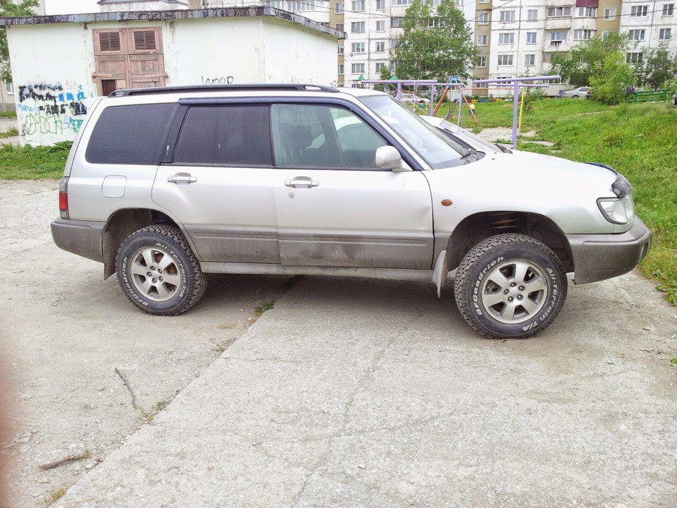 АТ колеса 215/75/15 — Subaru Forester (SF), 2 л, 1999 года | шины | DRIVE2