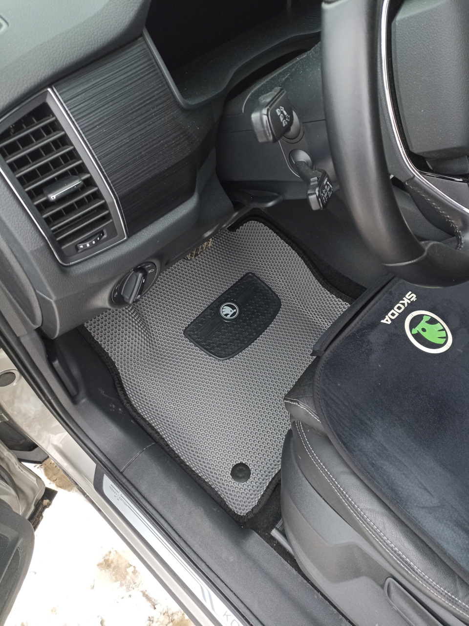 Коврики Komatto — Skoda Kodiaq (1G), 2 л, 2021 года | аксессуары | DRIVE2