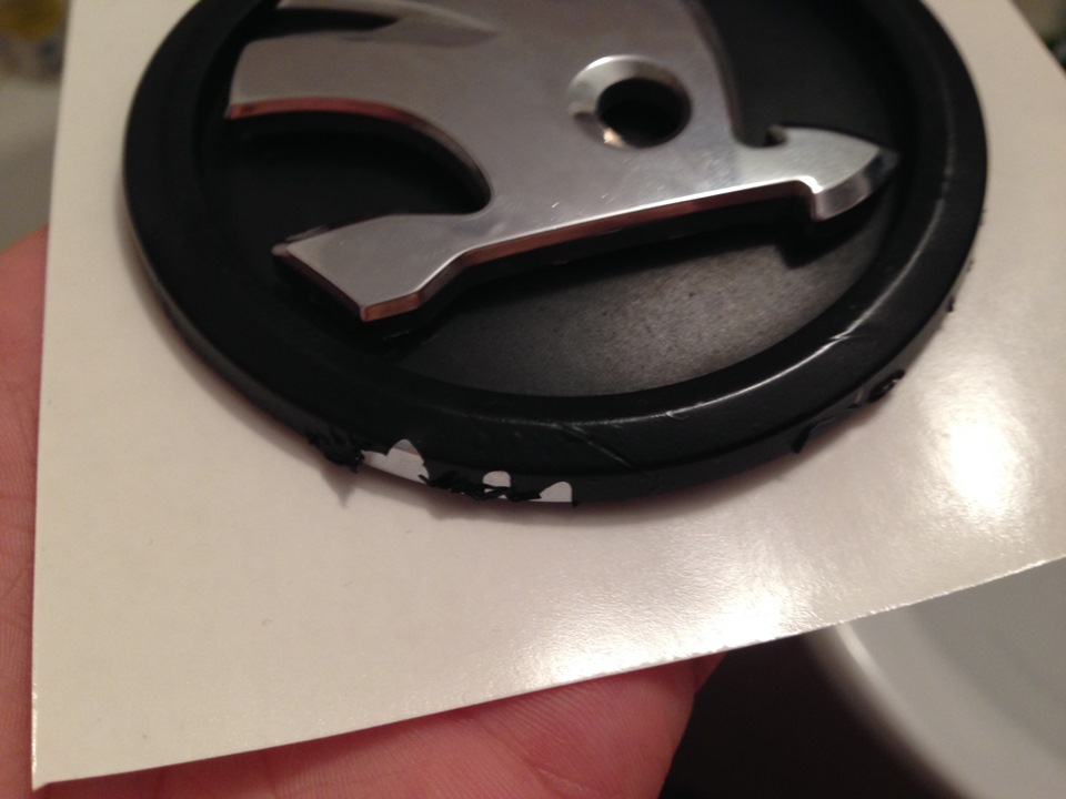 378577cs 960 Как обклеить виниловой пленкой эмблему авто