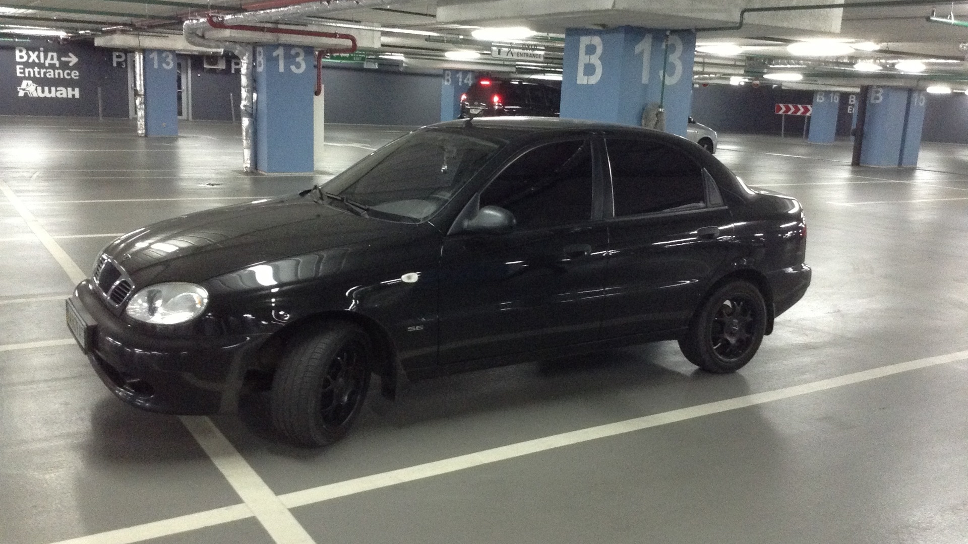 Chevrolet lanos Black