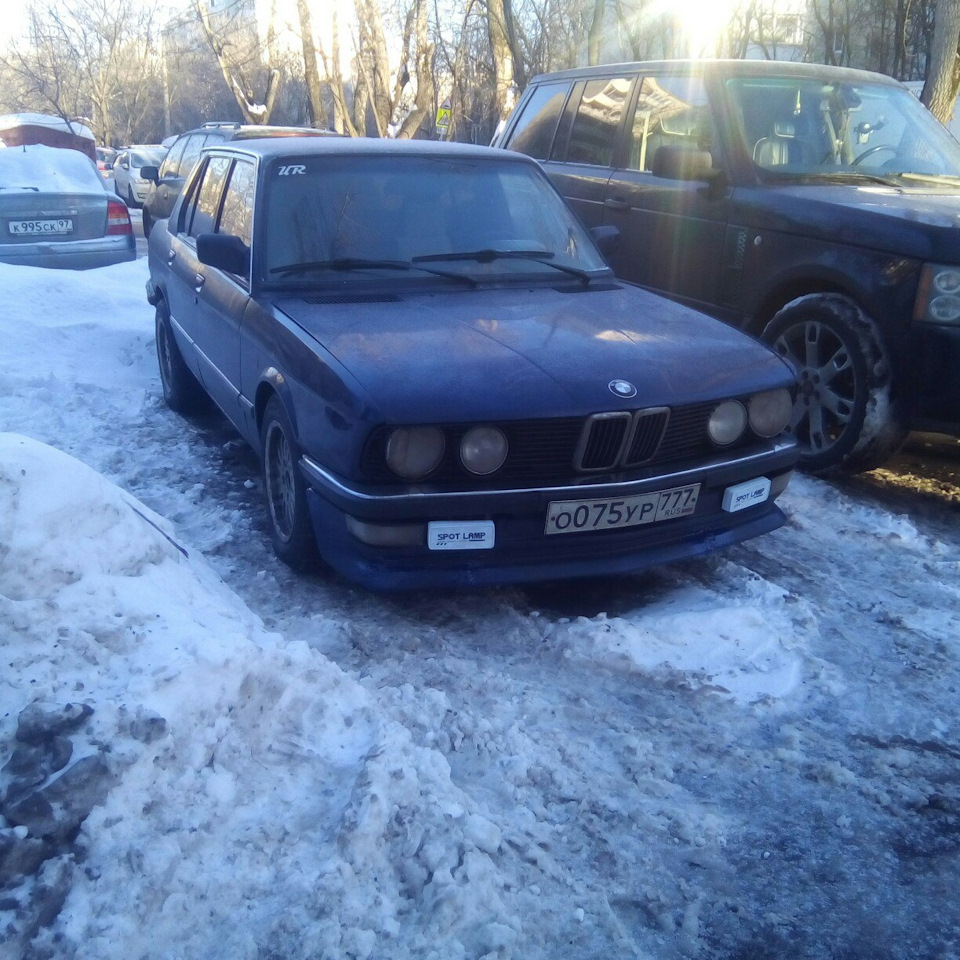 №1 Говорят, нельзя покупать машину ночью — BMW 5 series (E28), 2,7 л, 1982  года | покупка машины | DRIVE2