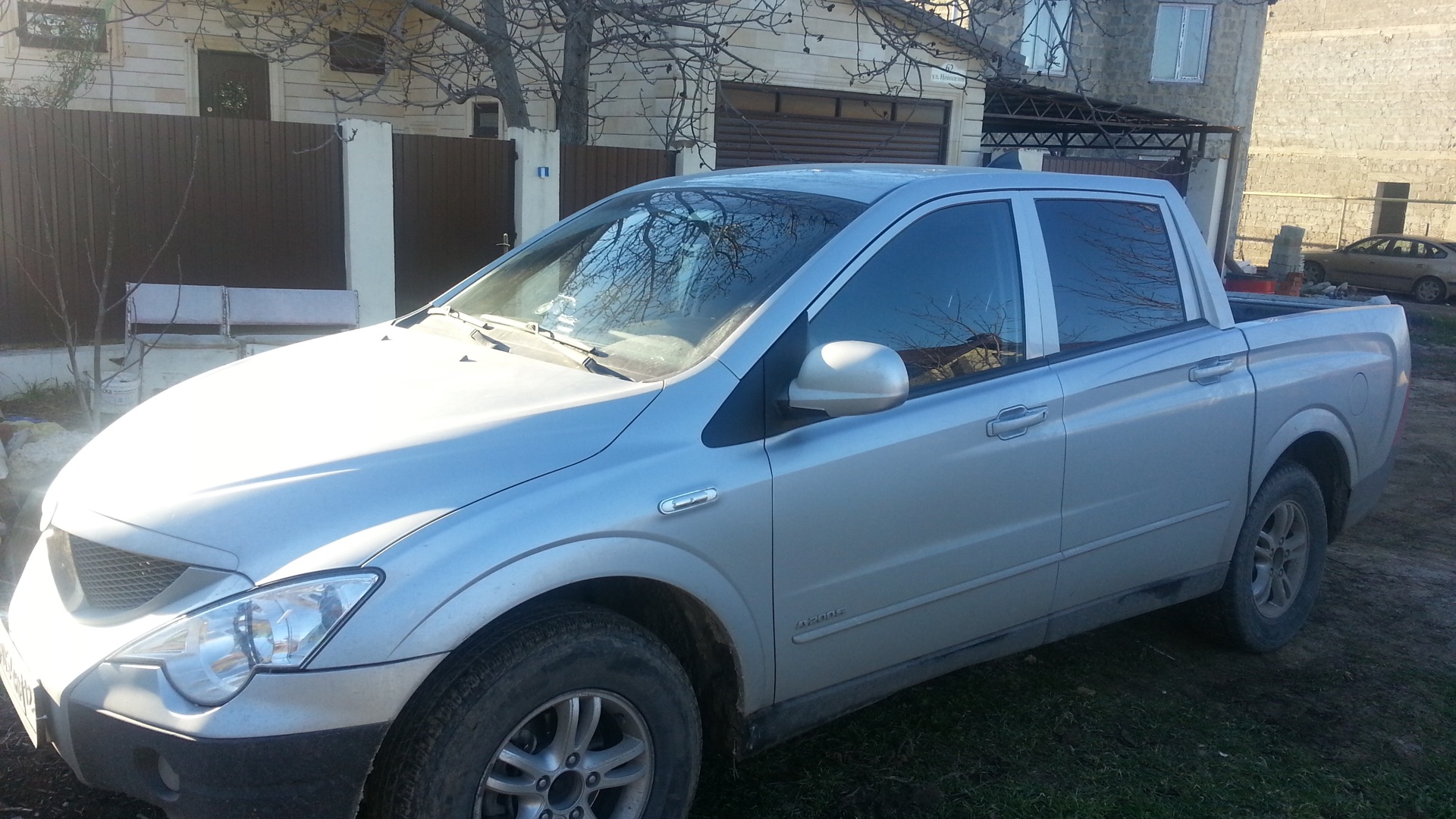 Саньенг иркутск. Саньенг Актион спорт 2008. SSANGYONG Actyon Sports 2010. SSANGYONG Actyon Sports двигатель. SSANGYONG Actyon Sports кемпер.