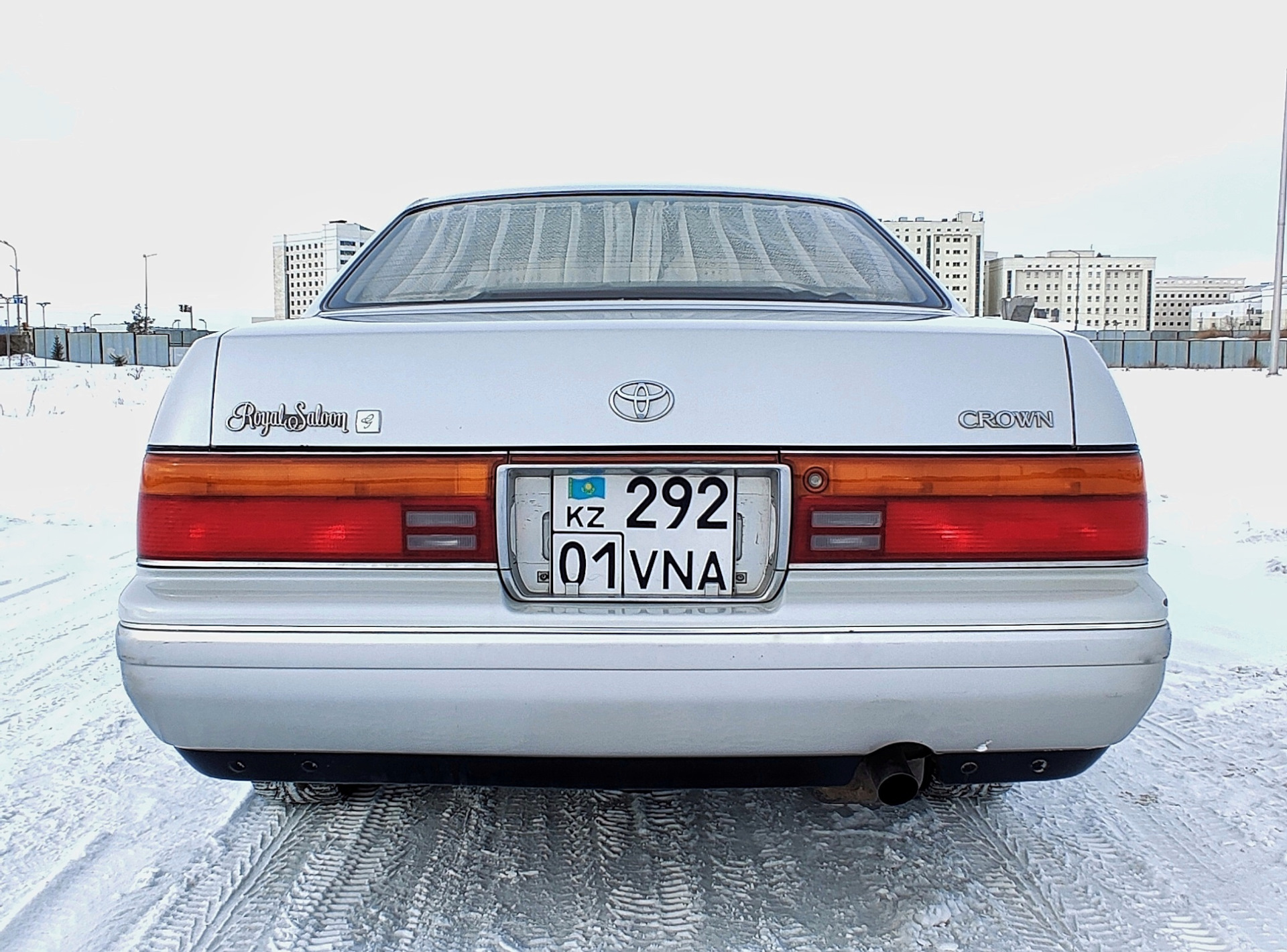 №71. Задние шторки. Часть вторая. Заключительная — Toyota Crown (S140), 3  л, 1994 года | аксессуары | DRIVE2