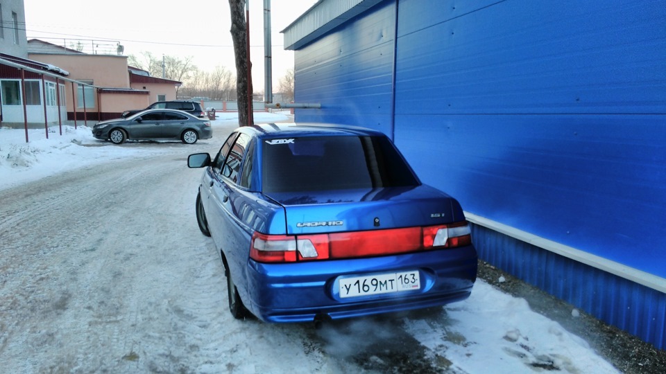 Lada 2110 синий