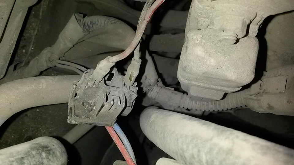 Дальний свет стоит ксенон 6000К меняю на стандартные лампы, подскажите ...