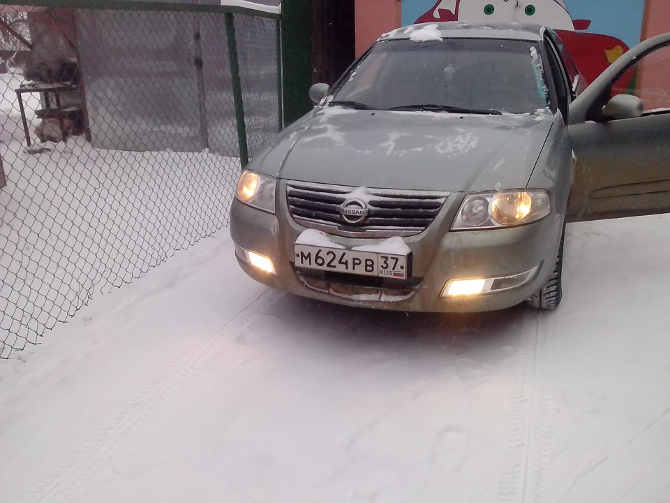 Nissan almera противотуманки. Противотуманные фары Ниссан Альмера Классик. Ниссан Альмера 2008.