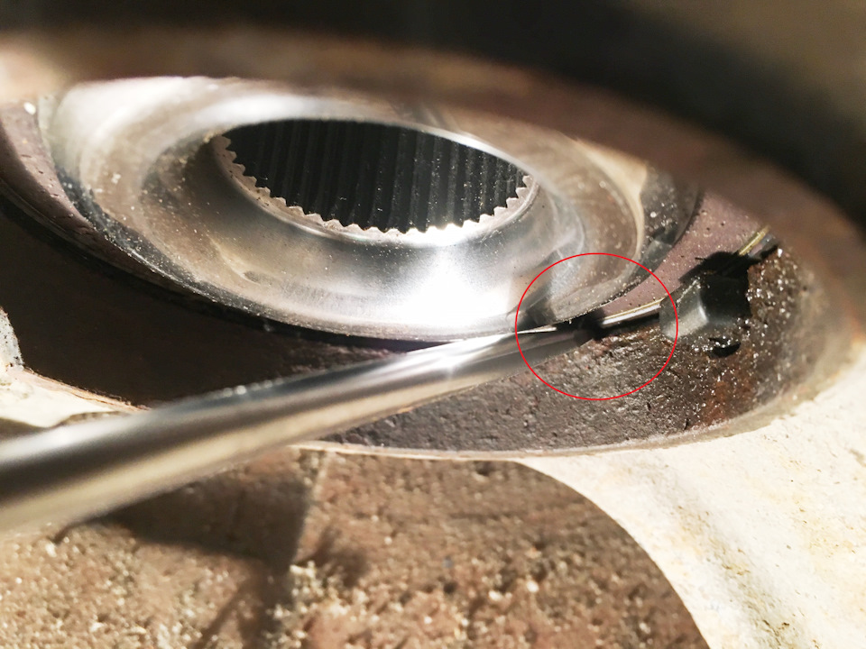 подшипник не дошел до упора — Ford S-Max (1G)