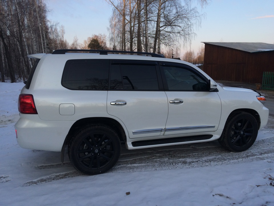 Toyota Land Cruiser 200 Winter