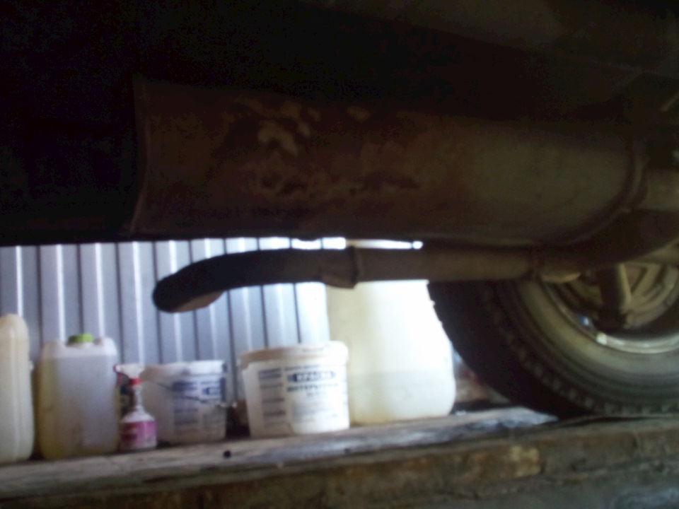 баллон под днище — Chevrolet Niva, 1,7 л, 2007 года | своими руками ...