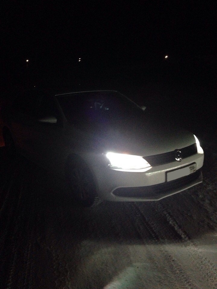 Ксенон 6000к (ближний) — Volkswagen Jetta VI, 1,6 л, 2013 года | тюнинг ...