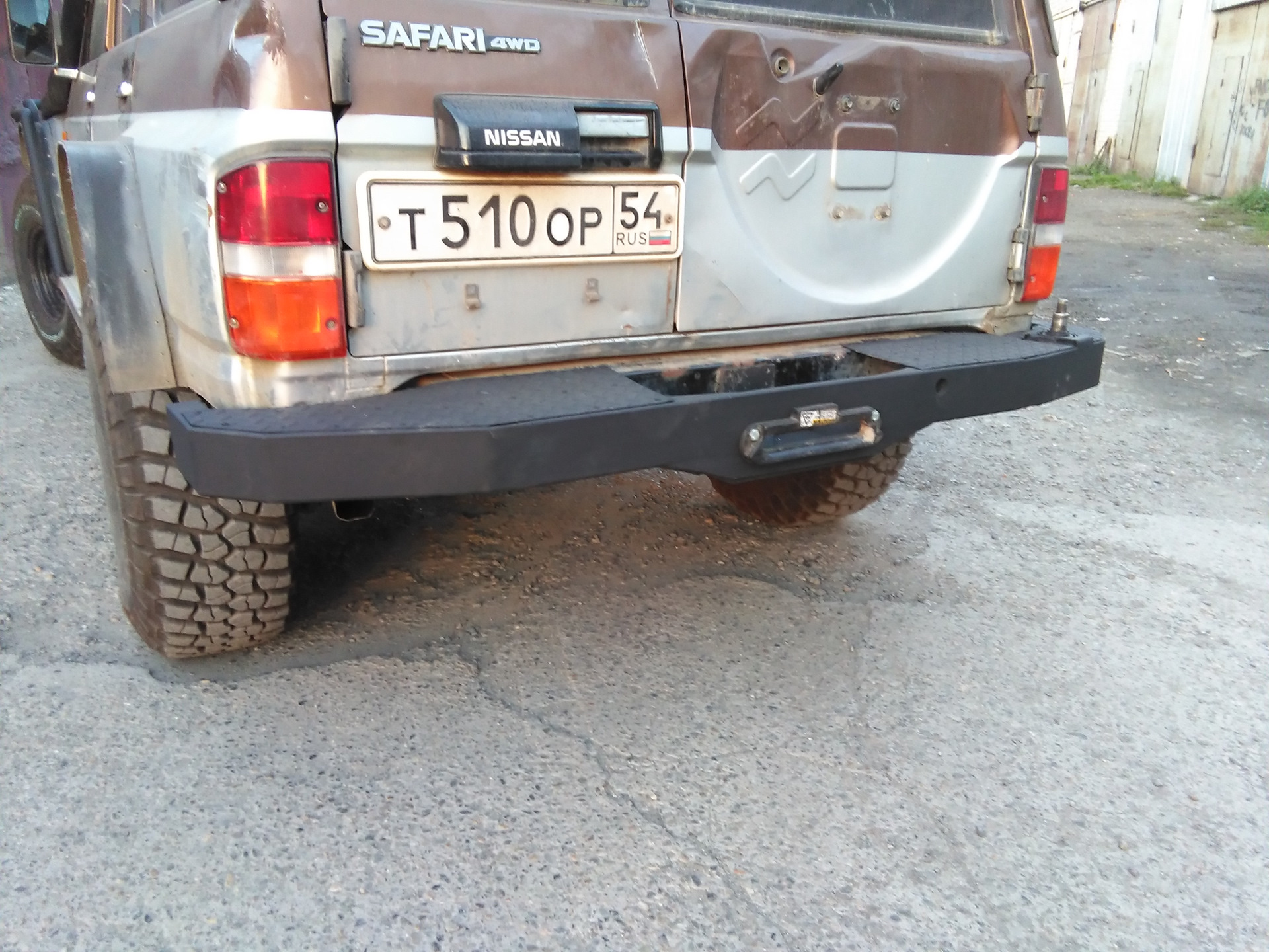 Бампер сафари. Бампер сафари. Nissan patrol y60. Nissan patrol y60. Бампер сафари.