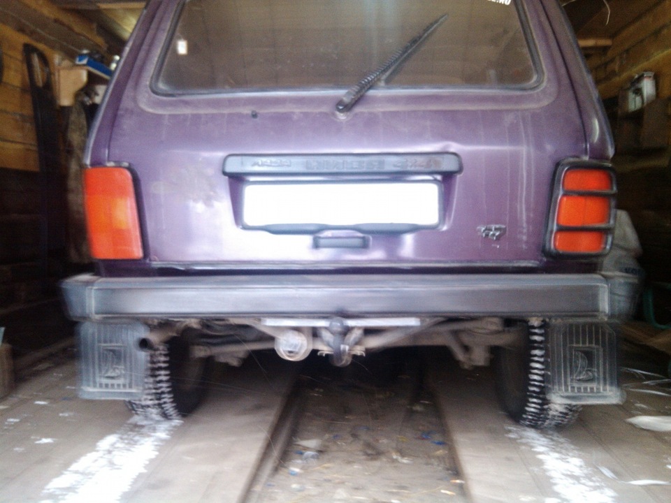Заклеил задние фонари плёнкой — Lada 4x4 3D, 1,7 л, 2002 года ...