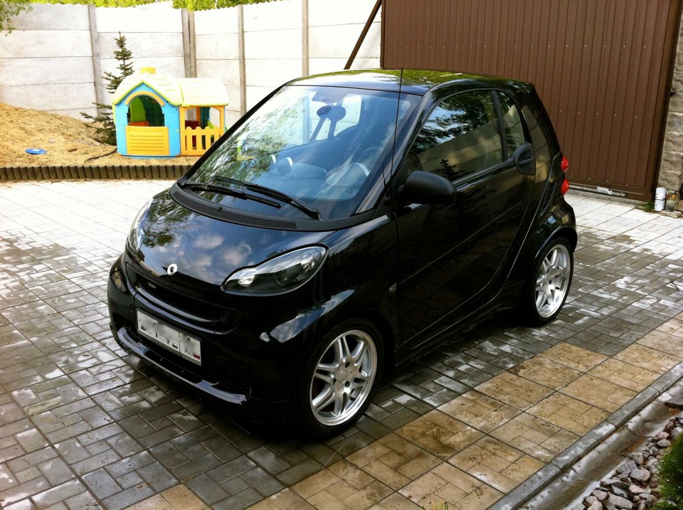 Черный smart. Smart Fortwo Black. Smart Fortwo черный. Smart Fortwo 2009 Full Black 451. Smart Fortwo 2009 Full Black.