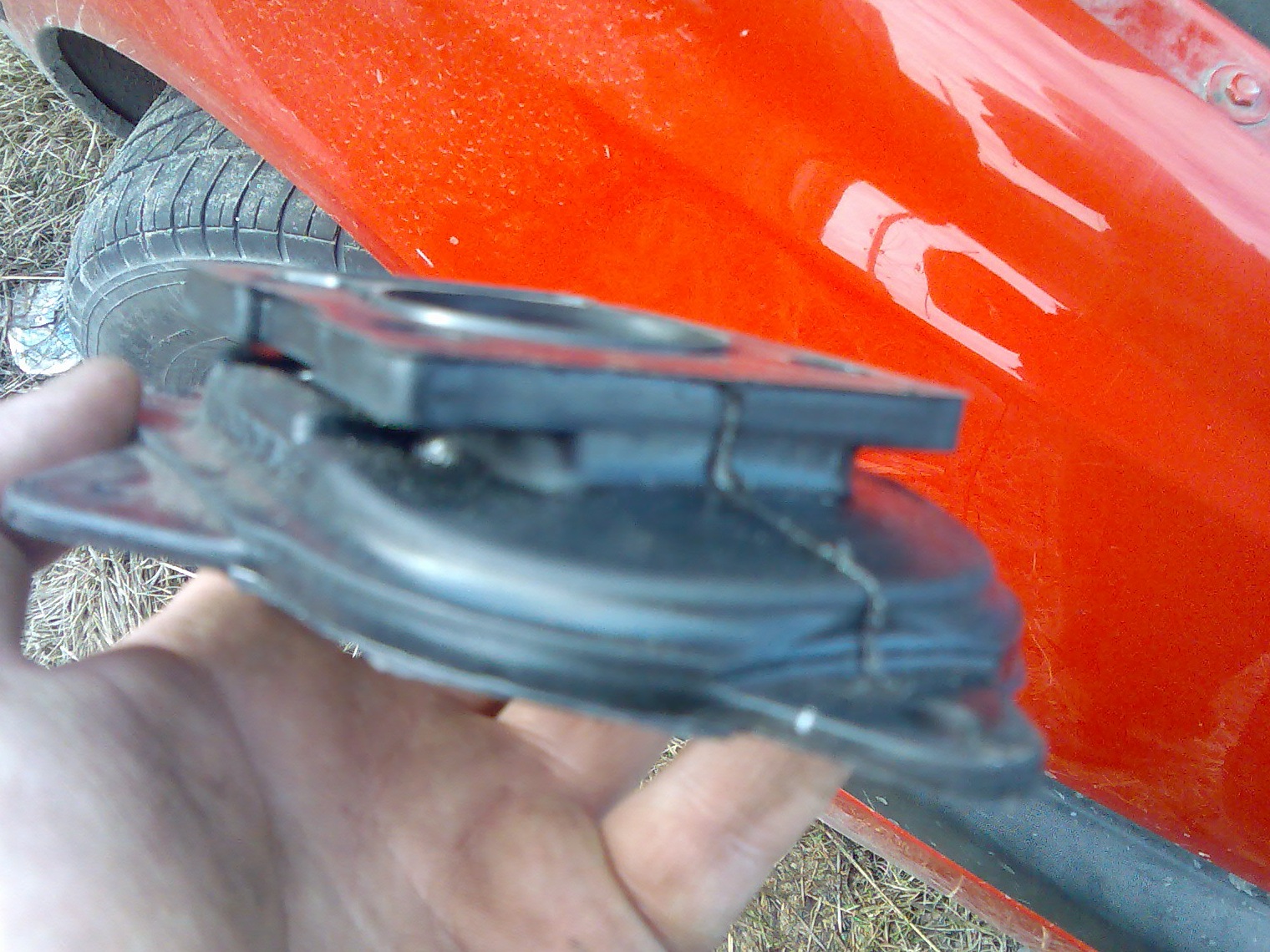 Замена прокладки моновпрыска — Volkswagen Vento, 1,8 л, 1994 года ...