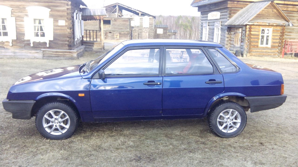 Lada 21099