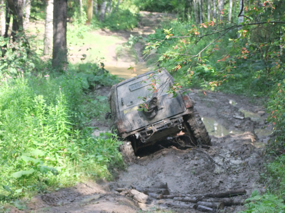 Ну вот и усе — карачун тебе, Церетелли! В том смысле, что сухое и твердое направление кончилось, дальше только фача. — Suzuki Escudo (1G)
