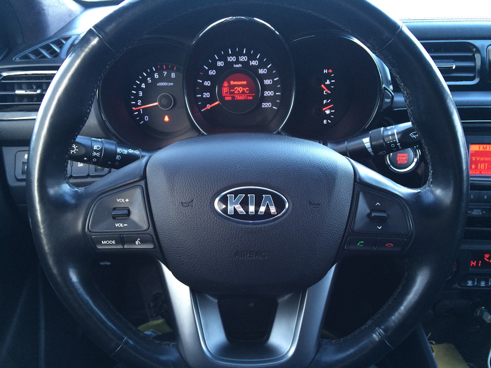 Удобный и теплый руль. — KIA Rio (3G)