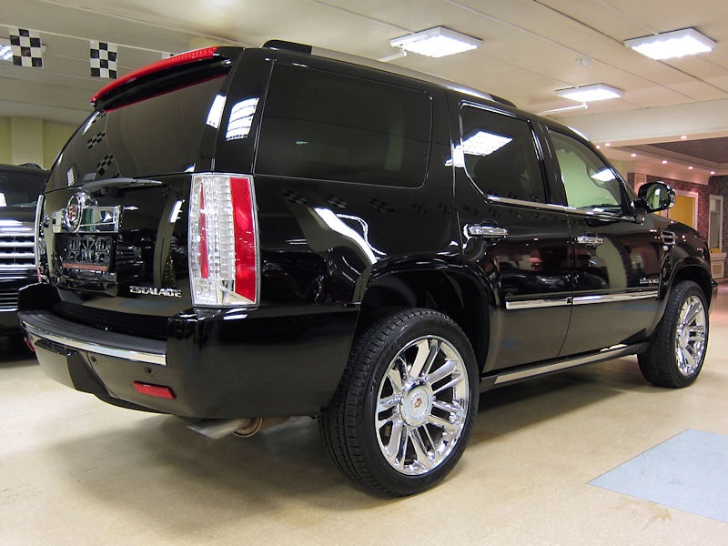 Cadillac Escalade ESV Platinum 2012