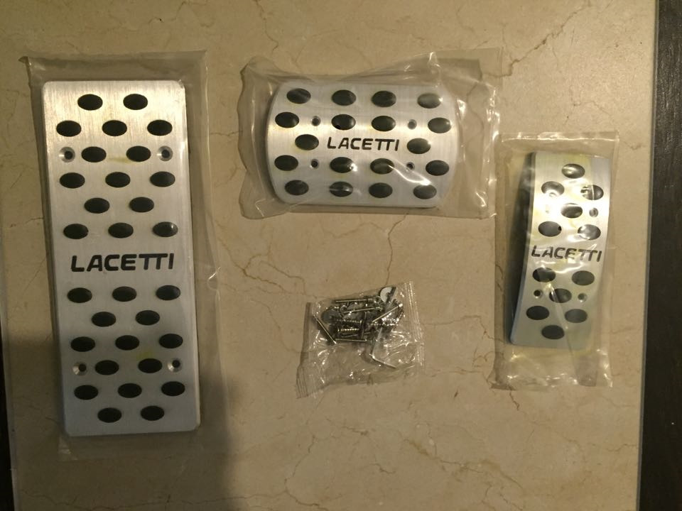 Педали лачетти. Lacetti педали. Накладка педали газа г-3302. Накладки на педали лачетти хэтчбек. Накладка педали газа лачетти.