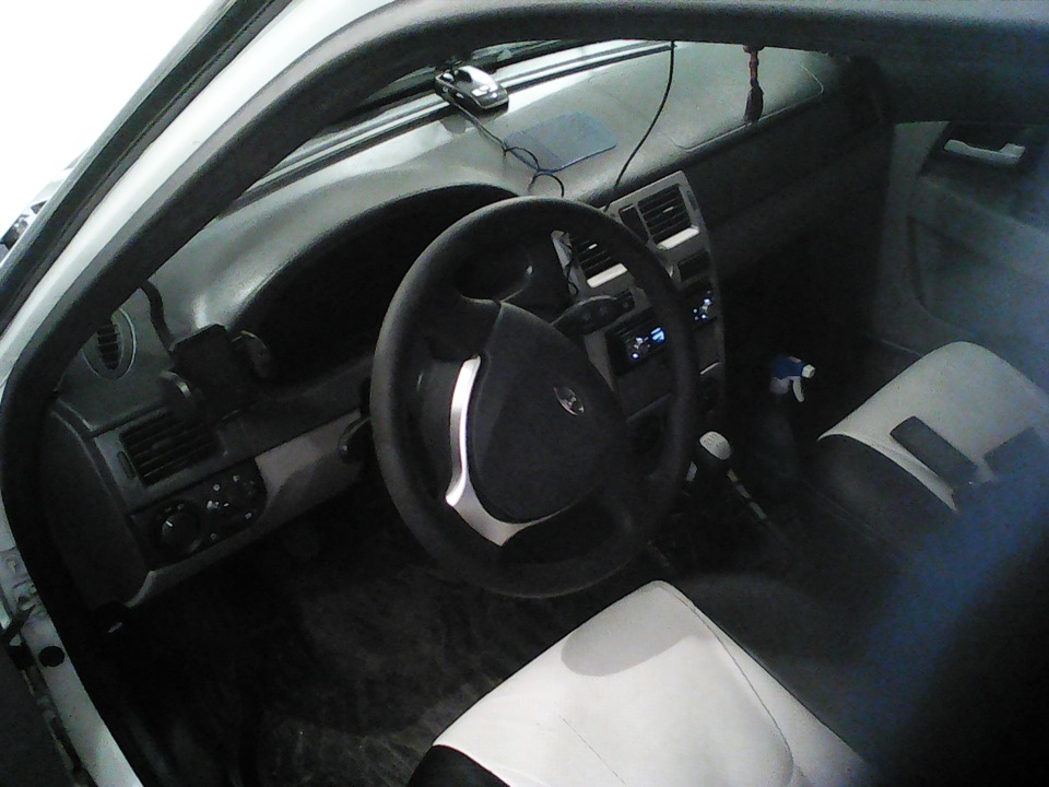поменял руль — Lada Приора хэтчбек, 1,6 л, 2010 года | просто так | DRIVE2