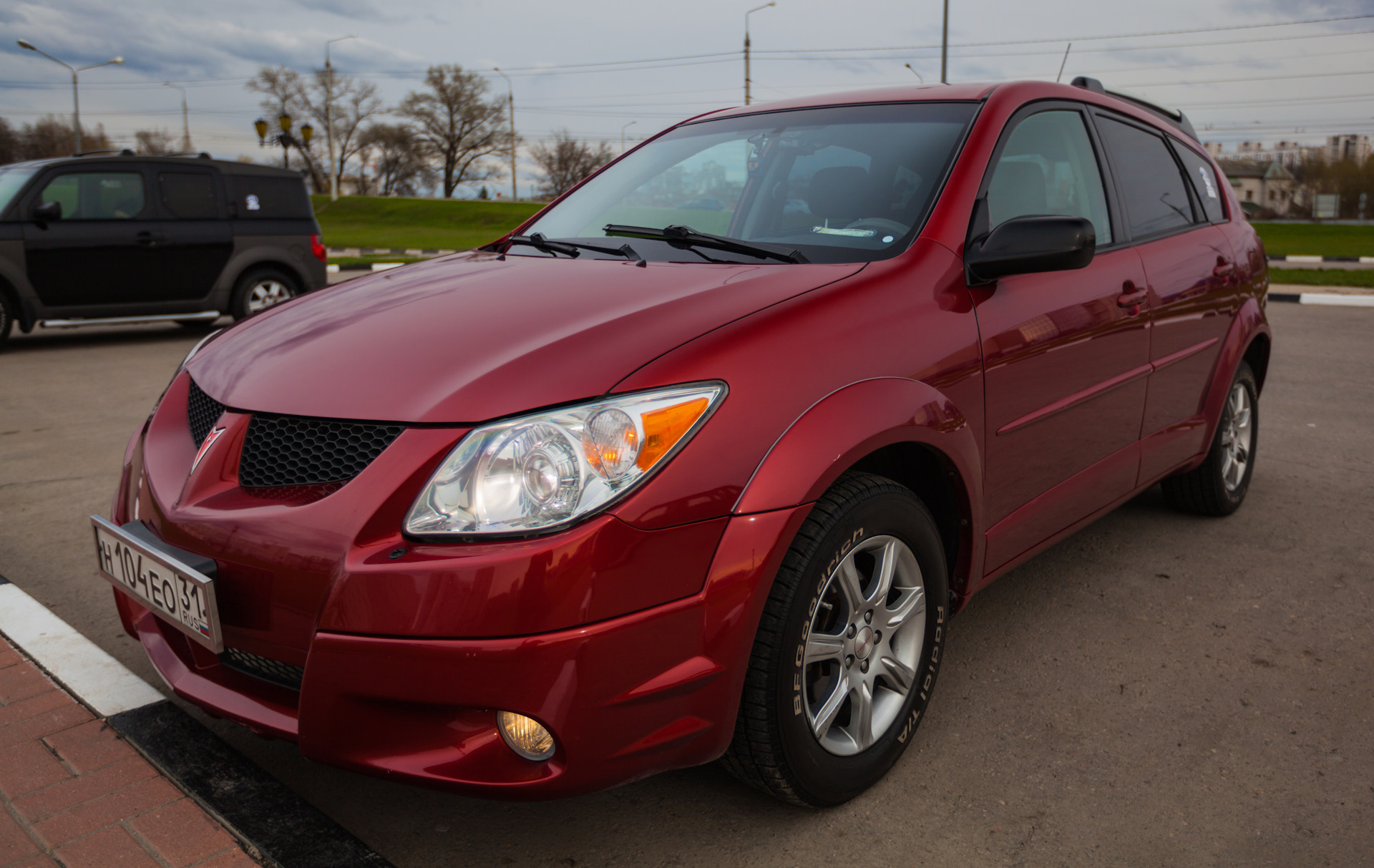 Вайб фото. Pontiac Vibe 2002. Понтиак Вайб 2002 года. Pontiac Vibe 2002 года. Pontiac Vibe (2002-2007).