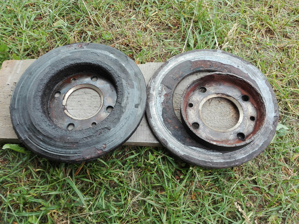 задние тормоза пежо 206. тормозной диск пежо 206. передние тормозные диски пежо 206 1. тормозные диски пежо 206. тормозной диск пежо 206.