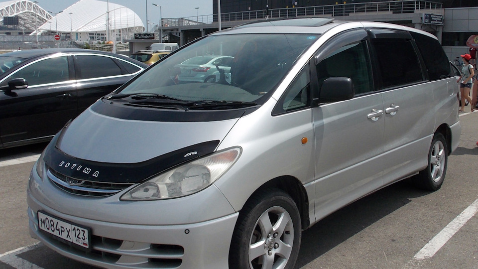 Toyota Estima II