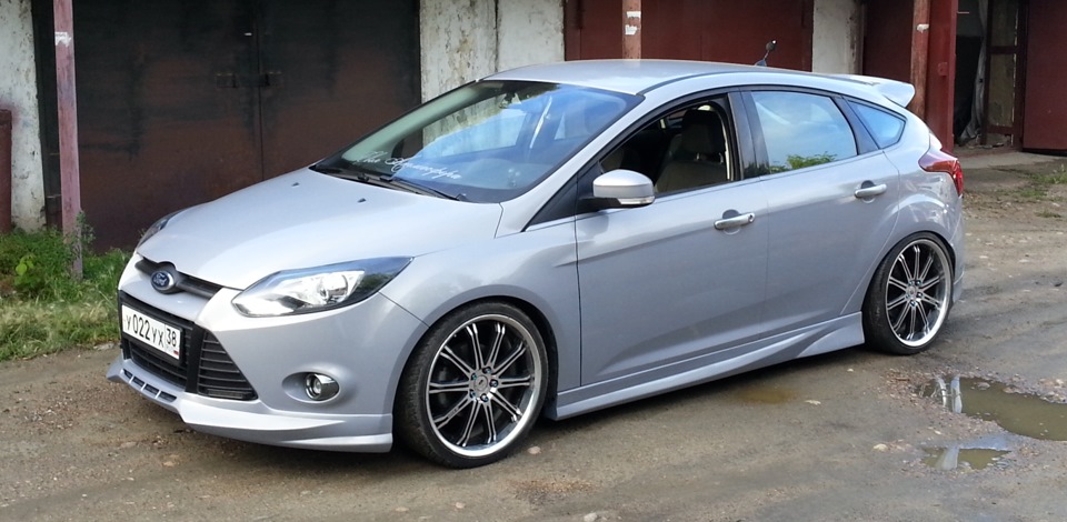 Ford Focus St серебро 2013