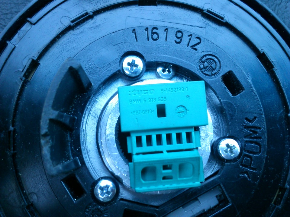 Фото в бортжурнале BMW 3 series (E36). Запчасти на фото: 1161912, PBTGF10