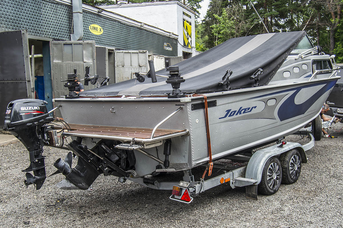 защитные катера. привал днищевой пвх 60 мм. расцветка катера. лодка сарепта ямаха. привал днищевой для лодок пвх.