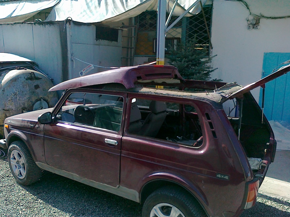 Lada Niva Roof Tent