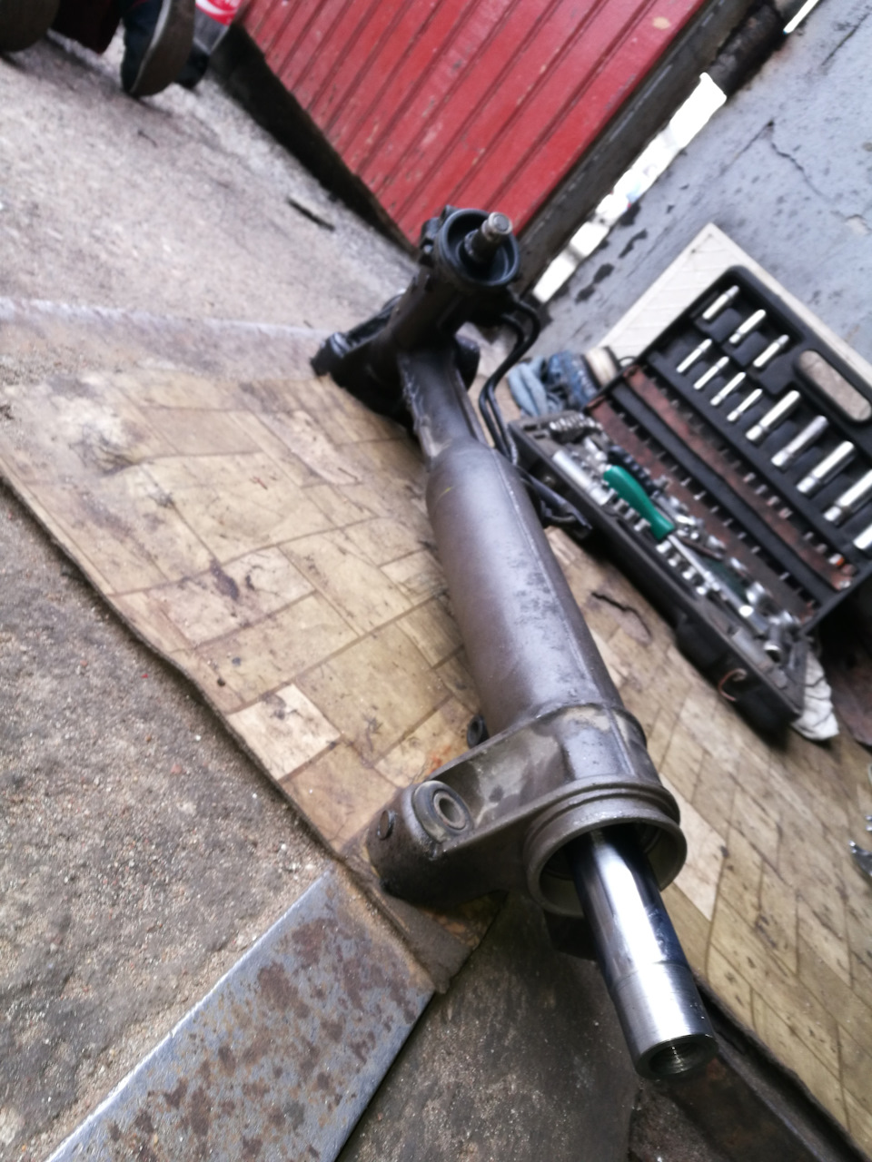 Потекла рулевая рейка — Volkswagen Caravelle (T4), 2,5 л, 2003 года ...