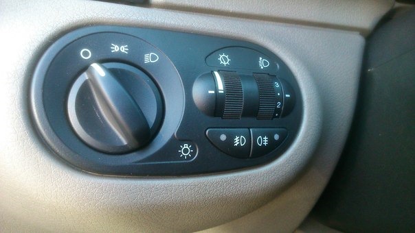 Блок управления светом — Lada Калина Универсал (1G), 1,4 л, 2011 года ...