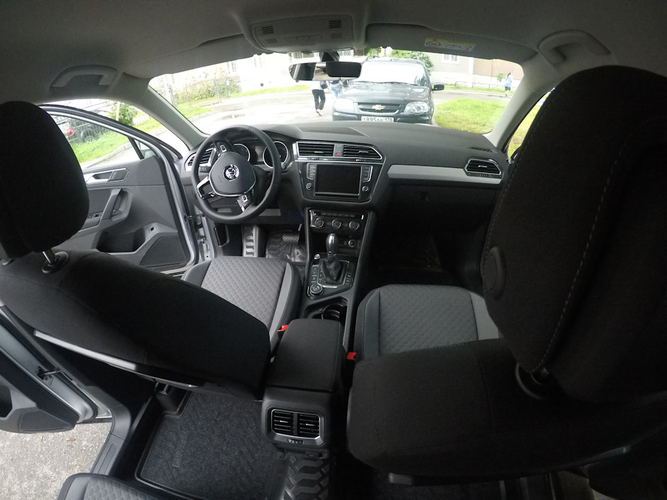 3D автомобильные коврики в салон Volkswagen Tiguan 2 (Фольксваген ...