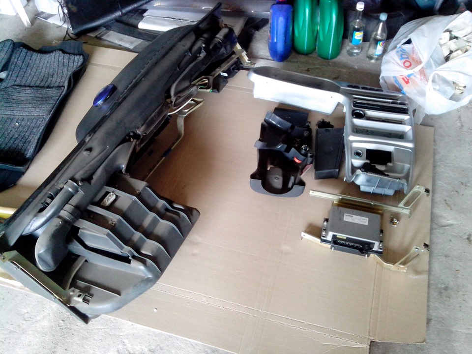 Разборка панели перед шумкой — Lada 2115, 1,5 л, 2003 года | своими ...