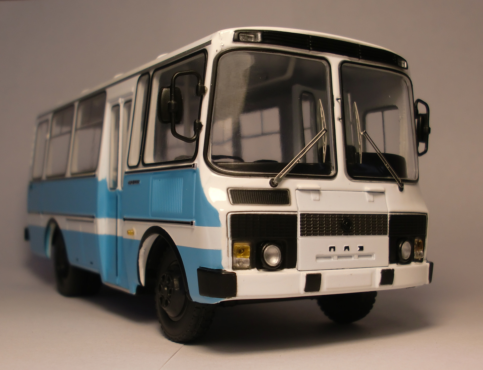 Колеса паз 3205. ПАЗ-3205 автобус. ПАЗ 3205 Советский. ПАЗ 3205 AVD. ПАЗ 3205 1989.