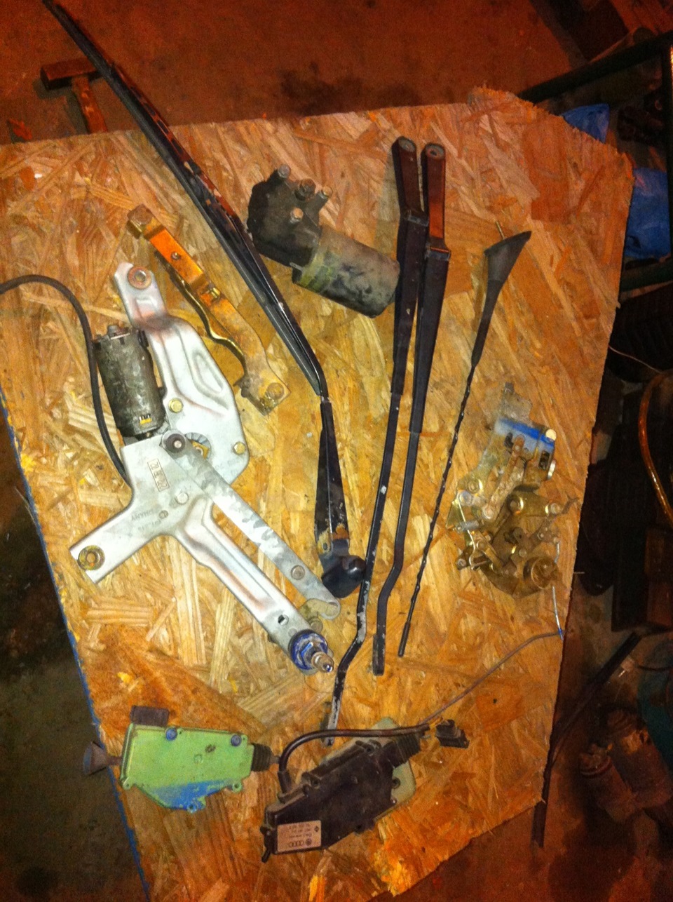 VW t4 разборка Донецк 0669912124. Timo_san@mail.ru есть любые запчасти ...