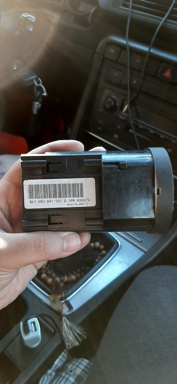 8E0941531D5PR Переключатель внешнего освещения многопозиционный / AUDI ...