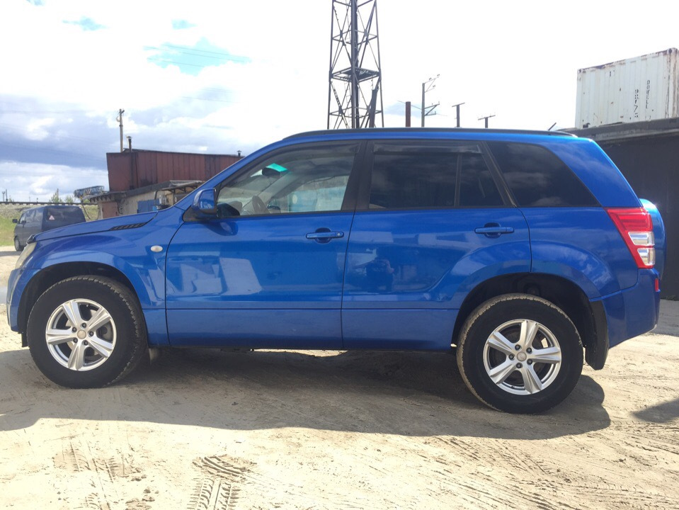 Цвета сузуки гранд витара. Сузуки Гранд Витара цвета кузова. Цвет Suzuki Grand Vitara. Сузуки Гранд Витара цвет морской волны.