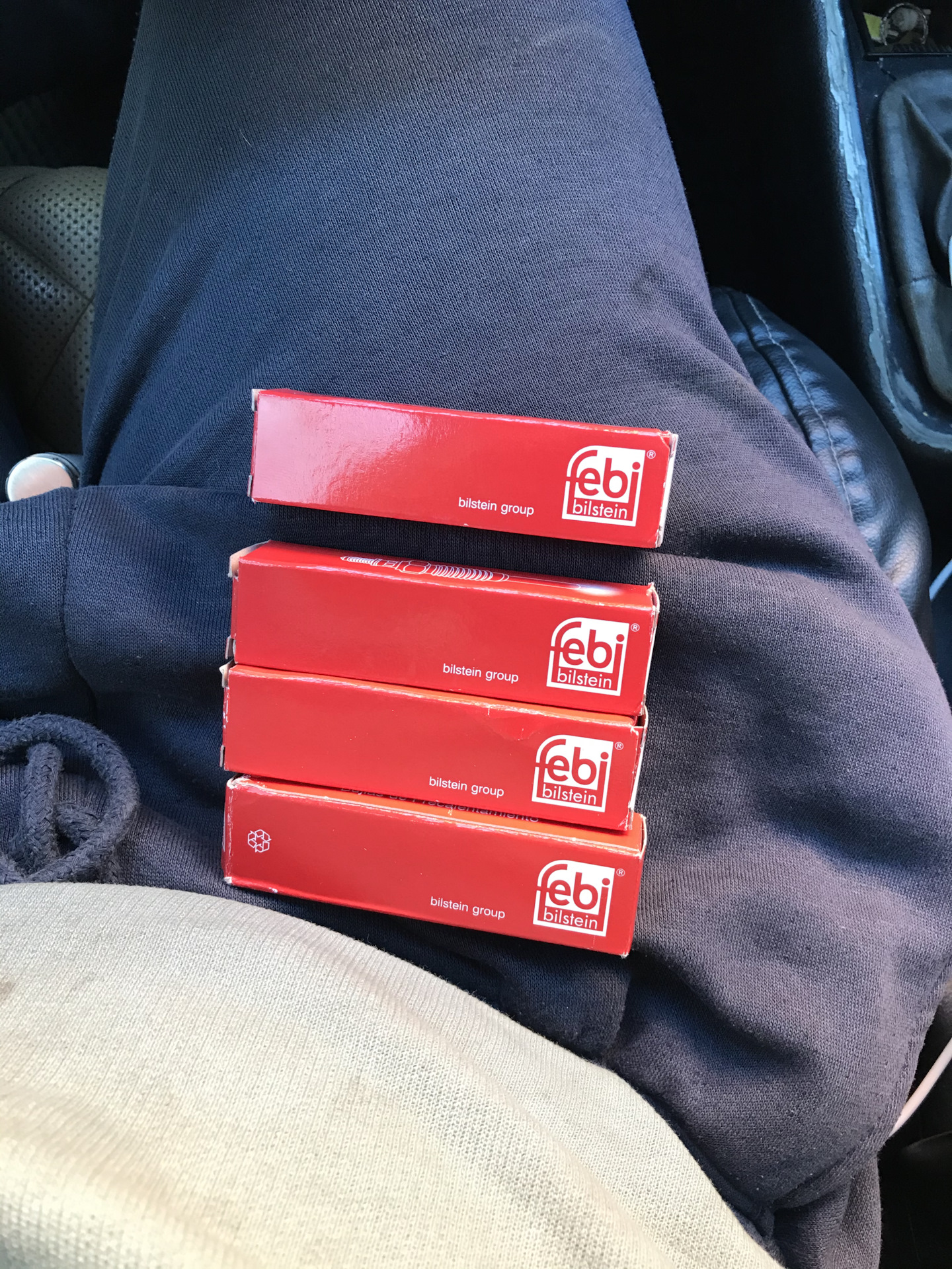 Замена свечей накала — Volkswagen Golf Mk4, 1,9 л, 2001 года | поломка ...