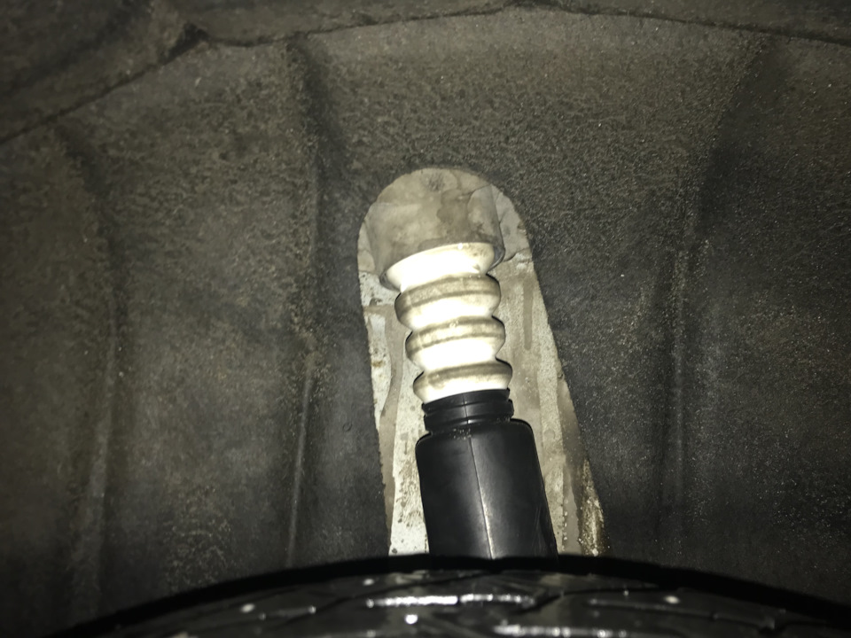 Восстановление амортизаторов, ТО — Volkswagen Tiguan (1G), 2 л, 2011 ...
