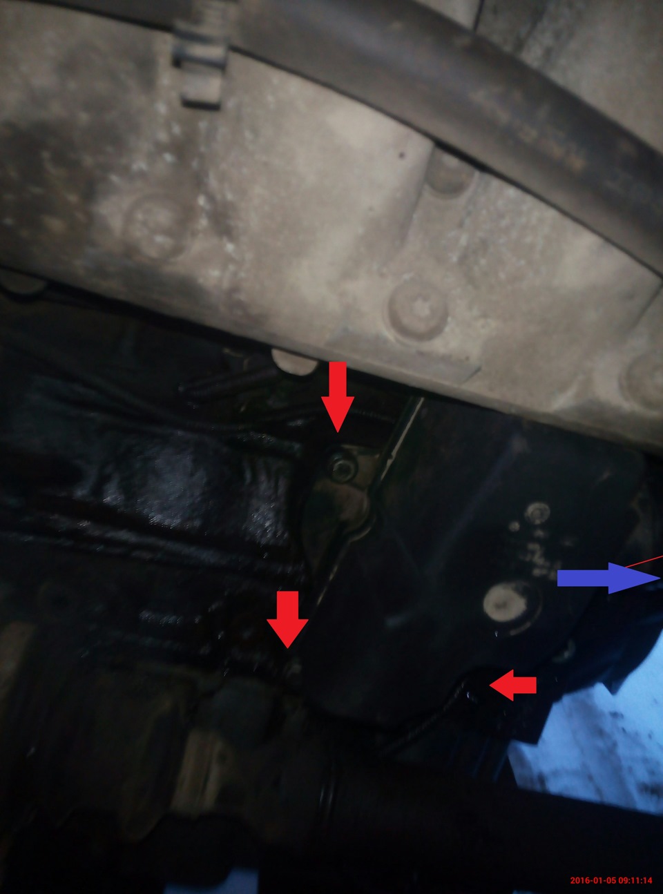 Рециркуляция картерных газов. — Volkswagen Golf Mk4, 1,6 л, 2000 года ...