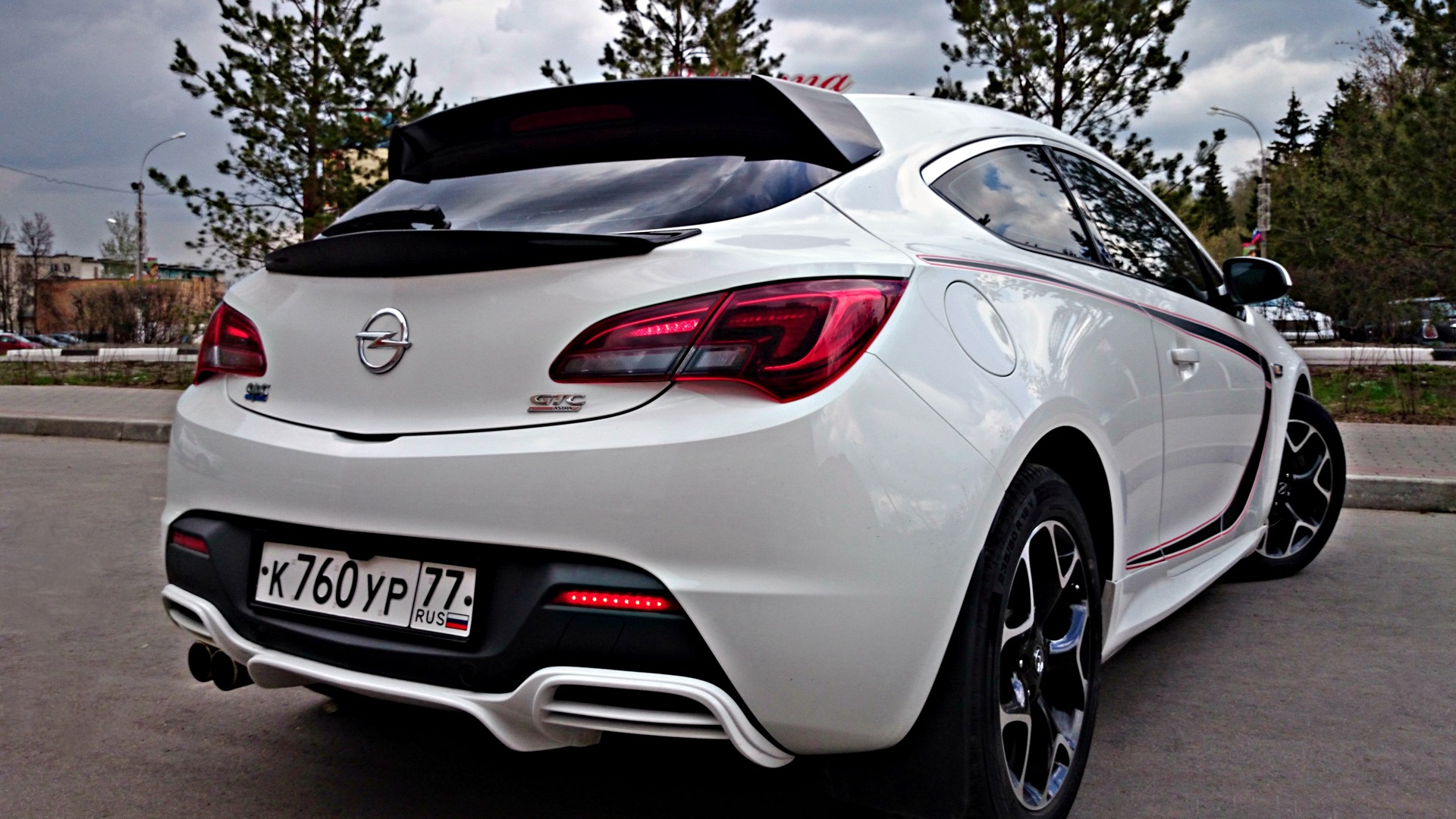 Opel Astra j GTC AFL