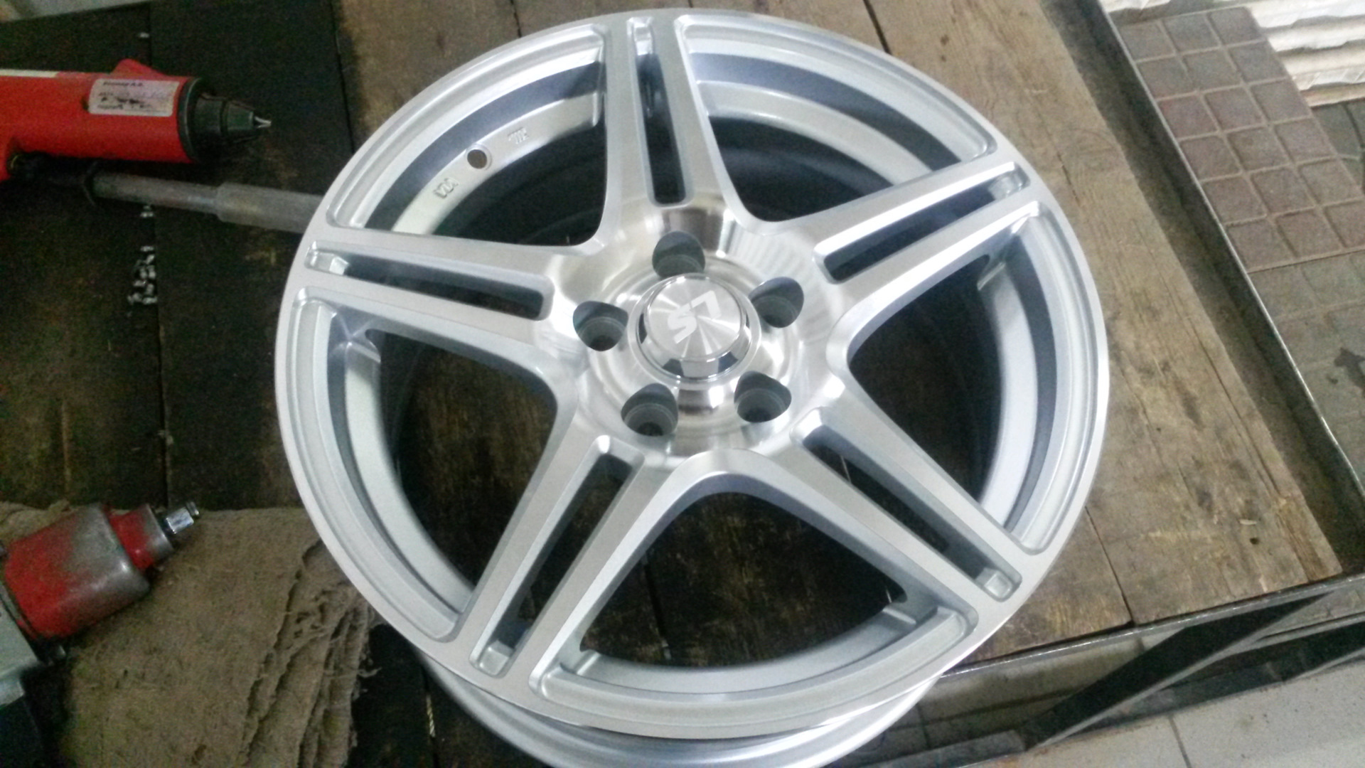 1 4 x 100. LS 770 диски. Диски LS Wheels ls770. Диски LS 770 r17. Диск LS LS 770 6.5xr15 5x100 et38 dia57.1.