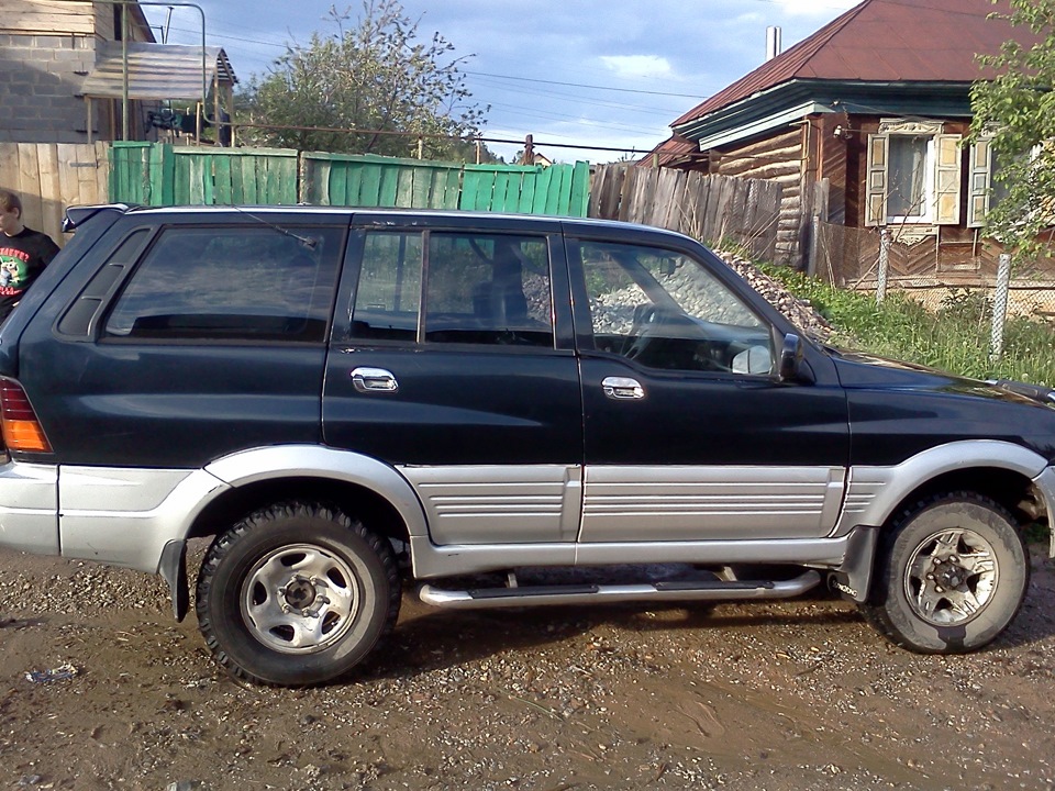 Санг енг муссо дизель. SSANGYONG Musso 1994. SSANGYONG Musso 2.9 МТ, 1994. SSANGYONG Musso 2. SSANGYONG Musso 2.9 дизель.