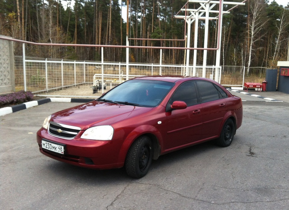 Chevrolet Lacetti Red