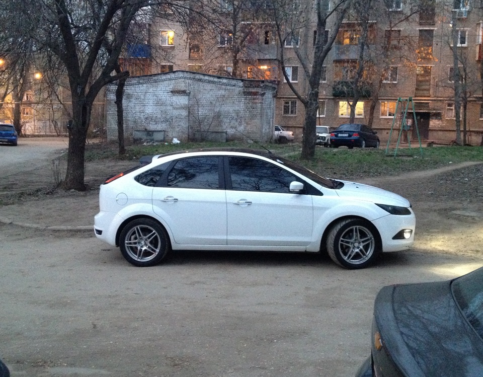 Литые диски 15 форд фокус 2 рестайлинг. Ford Focus r17. Ford Focus 2 215/50/17. 215/50 R17 Ford Focus 3. Ford Focus 2 r17.