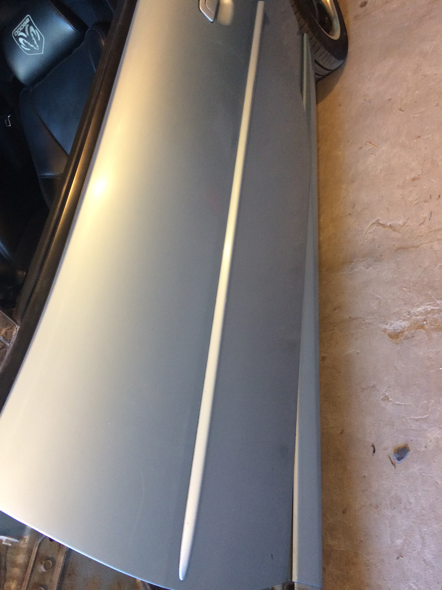 Бархотка гетц 1,4 2008. Как снять боковые молдинги. Как снять боковые молдинги. Как снять боковые молдинги. Фиксатор молдинга боковых стекол мерседес.